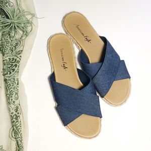 American Eagle Espadrilles Flats Slip on Sandals 8
